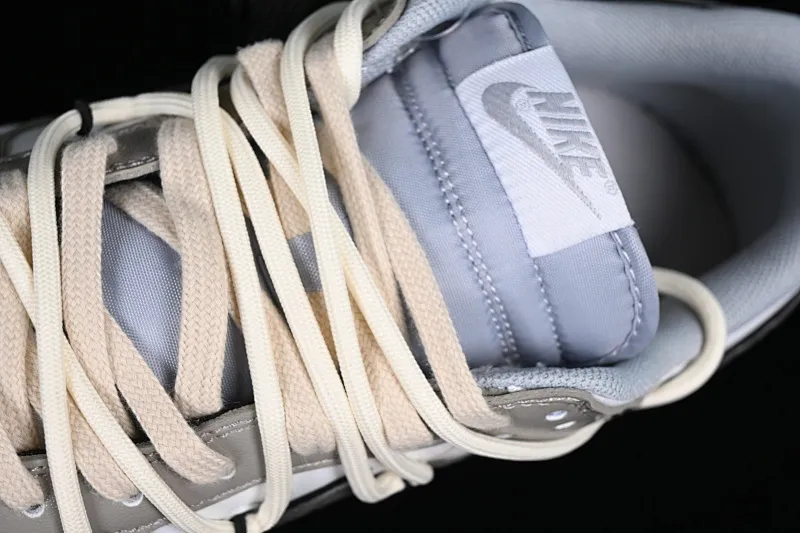 All Categories Nk SB Dunk Series Nk SB Dunk Low Low-top sneakers Customized large box Nk Dunk Low Panda Prank-West Coast Customized version of deconstructed strap retro distressed low-top sneakers DJ6188-003
